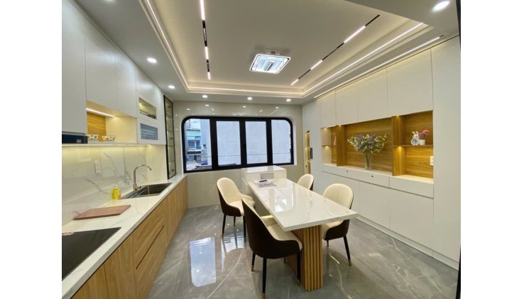 Bán nhà 5 tầng, 58m², 5PN, 5WC, Bình Hưng Hòa, Bình Tân, 7 tỷ